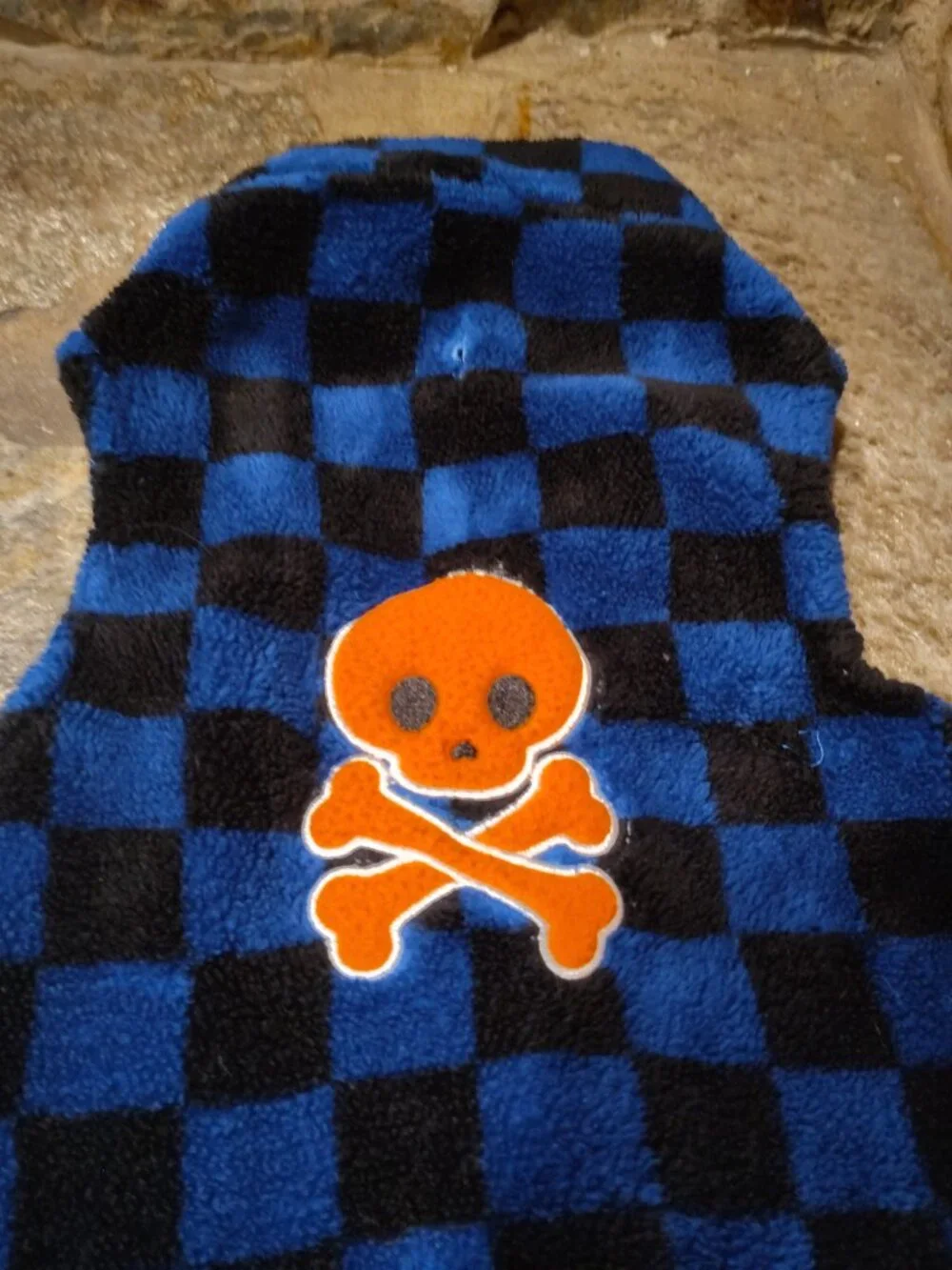 Dog Shirt Size Large Fuzzy Fleece Checkered Blue Black Skull and Crossbones
